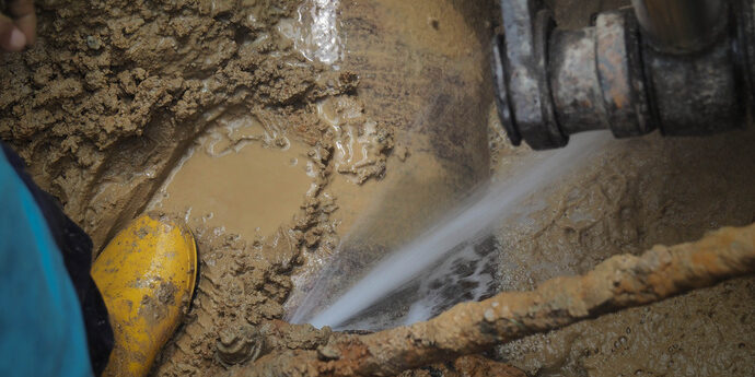 leaking water line Chandler, AZ