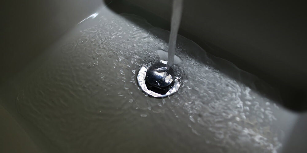 slow drain slow drain